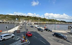 Bridge View Apartment